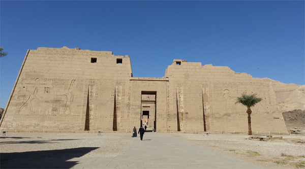 Medinet Habu Temple in Luxor: description, history, facts | Temple of ...