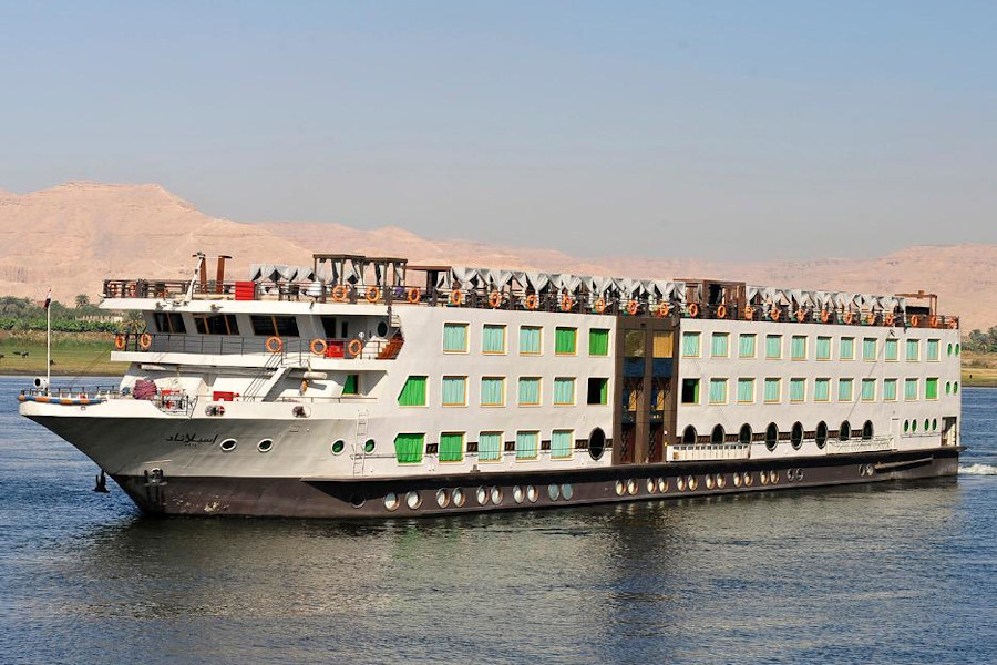 MS Esplanade 5* Deluxe Nile boat