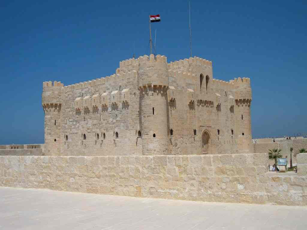 Citadelle De Qaitbay, Construite À Partir Des Ruines Du Phare D'Alexandrie  Sept Merveilles Du Monde , À Alexandrie, Egypte Banque D'Images et Photos  Libres De Droits. Image 182149289